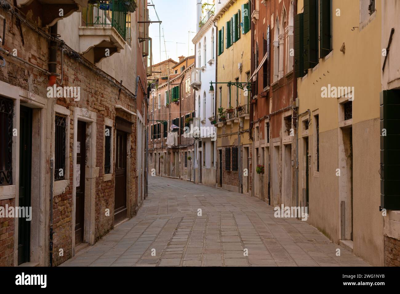 Strada vuota, Venezia, Italia Foto Stock