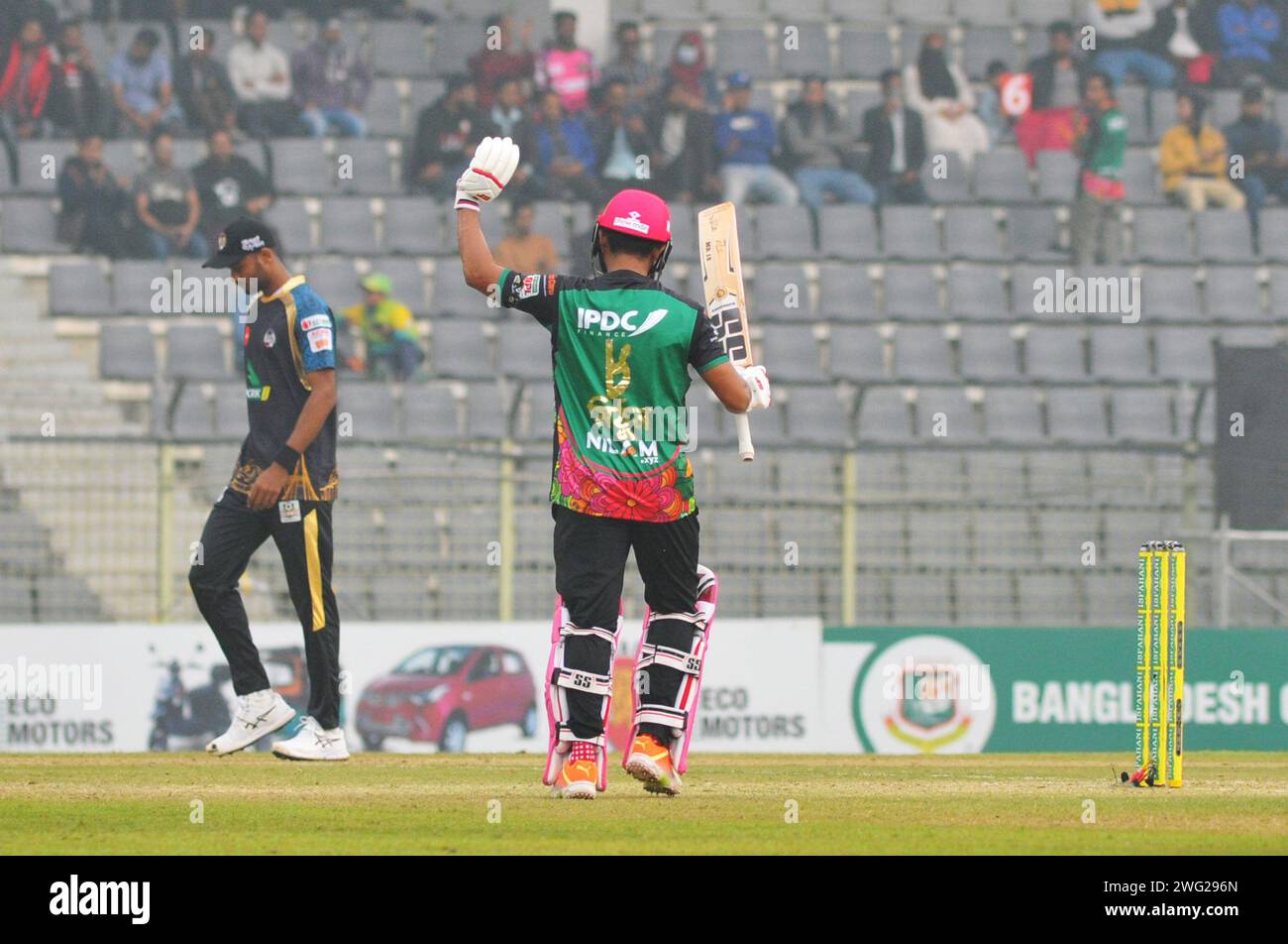 Sylhet, Bangladesh. 2 febbraio 2024. Il bengalese MOHAMMAD MITHUN in azione per i Sylhet Strikers contro Durdanto Dhaka nella Bangladesh Premier League al Sylhet International Stadium. Foto Stock