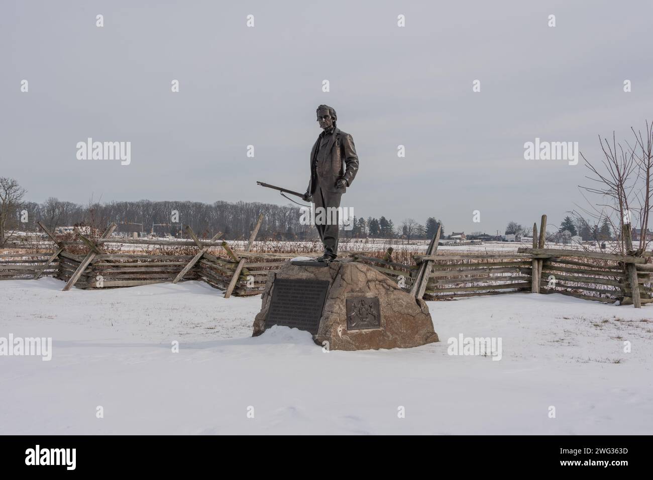 Monumento a John Burns in un freddo pomeriggio invernale, Gettysburg, Pennsylvania USA Foto Stock