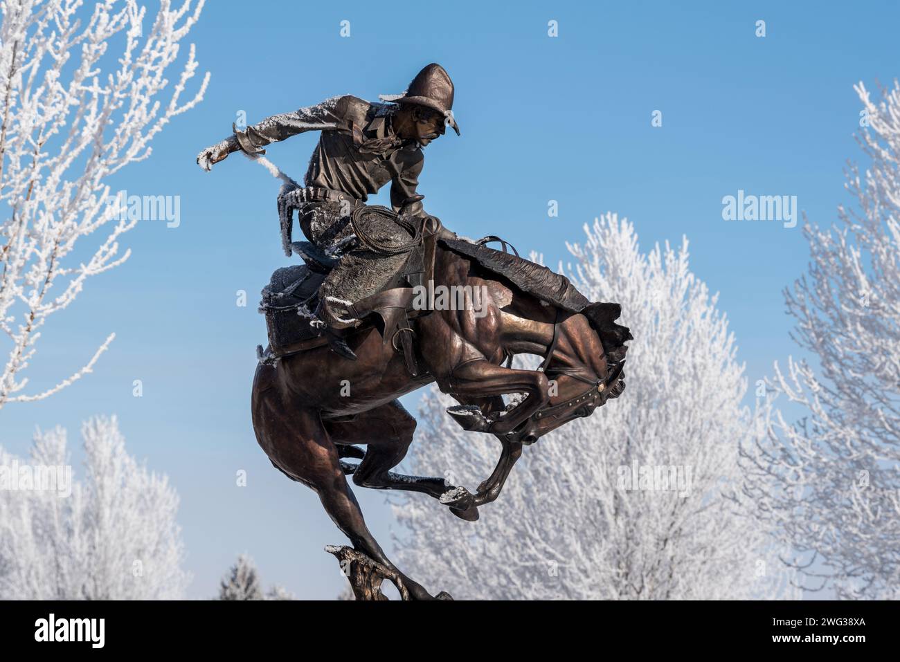 Regolazione dell'assetto, una scultura di Austin Bartin, nel centro cittadino di Giuseppe, Oregon. Foto Stock