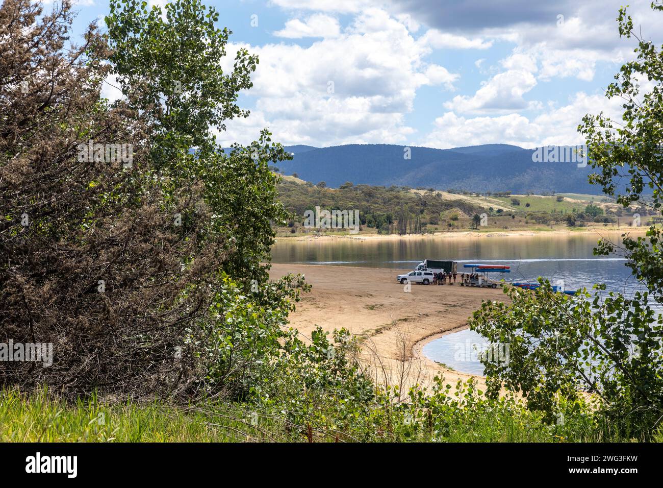 Lago Jindabyne nel nuovo Galles del Sud, Australia, lago di Jindabyne durante l'estate 2024, Foto Stock