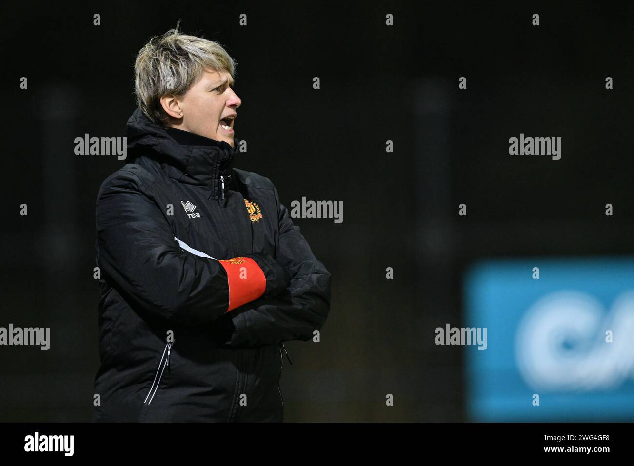 Capo - allenatore Hilde Clessens di KV Mechelen nella foto di una partita di calcio femminile tra Sporting du Pays de Charleroi e KV Mechelen il 16 ° giorno della stagione 2023 - 2024 della belga lotto Womens Super League , venerdì 2 febbraio 2024 a Marcinelle , BELGIO . PHOTO SPORTPIX | David Catry Credit: Sportpix/Alamy Live News Foto Stock