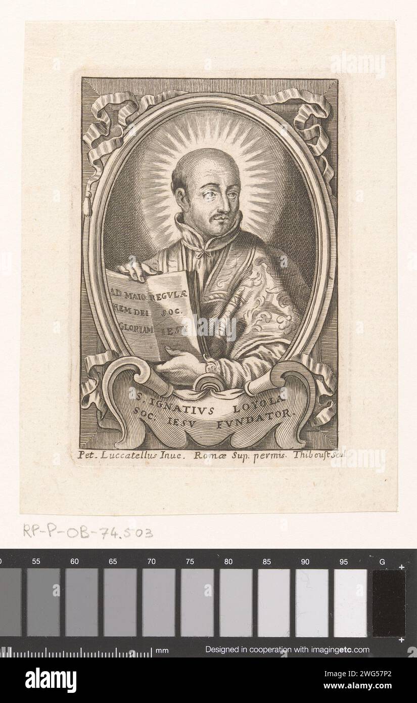 Ritratto di Ignazio van Loyola con un libro nelle sue mani, Benoît Thiboust, dopo Pietro Locatelli, 1629 - 1729 tipografo: Romeafter design by: ItalyRome paper Engraving Historical Persons. teologo Foto Stock