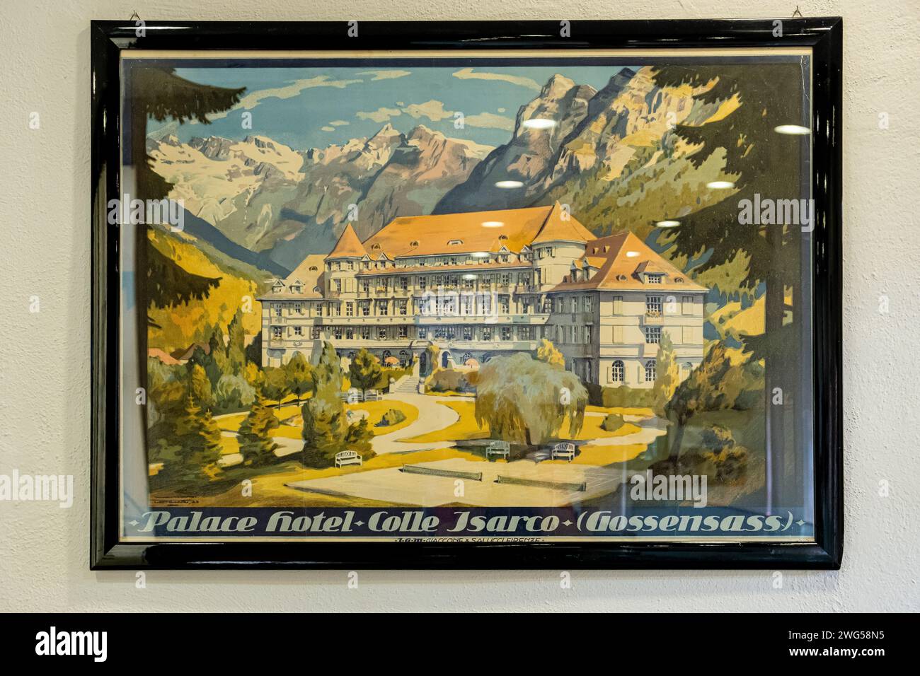 Manifesti pubblicitari turistici dei primi anni '1940 della città di Merano, alto Adige, Trentino alto Adige, Itay settentrionale, Europa, 18 maggio 2023 Foto Stock