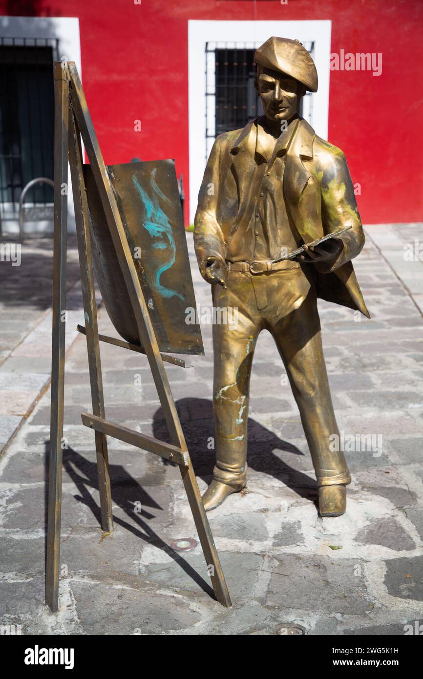 Statua del pittore, quartiere degli artisti, centro storico, sito patrimonio dell'umanità dell'UNESCO, Puebla, Stato di Puebla, Messico Foto Stock