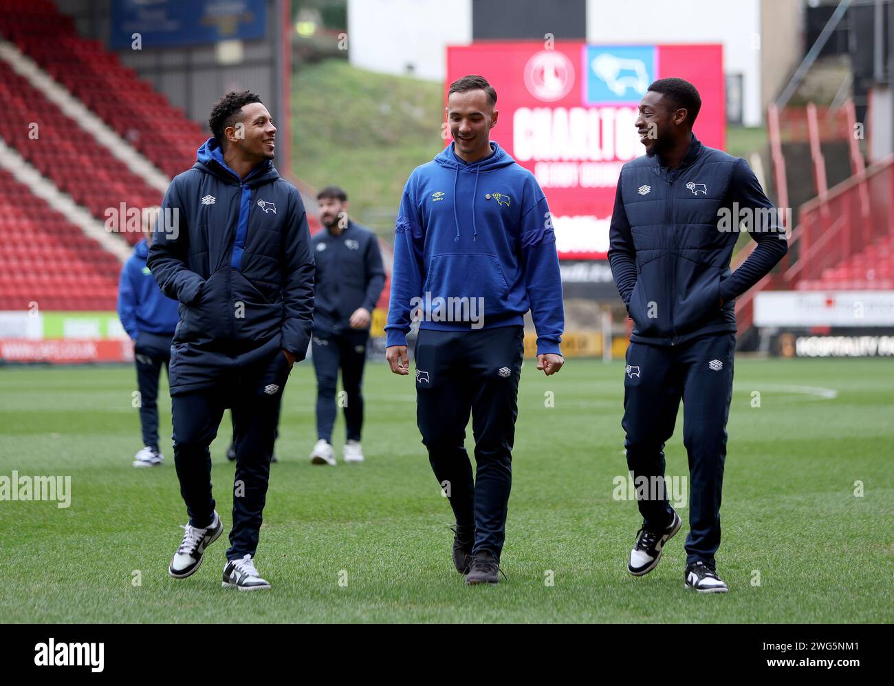 Korey Smith, Kane Wilson e Ebou Adams (sinistra-destra) della contea di Derby prima della partita della Sky Bet League One a Valley, Londra. Data immagine: Sabato 3 febbraio 2024. Foto Stock