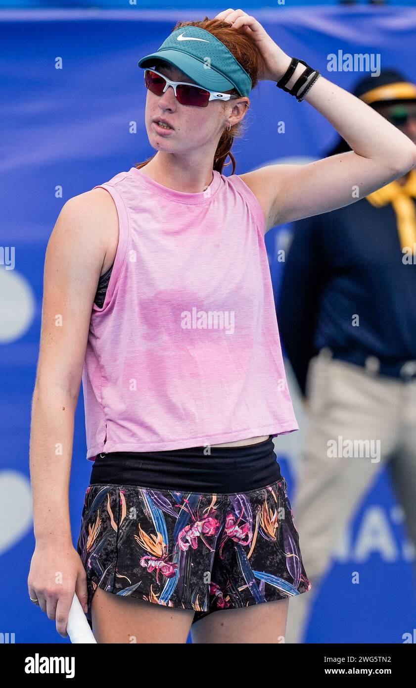 Maya Joint of Australia in azione durante i quarti di finale del torneo Canberra International WTA 125 del 2024 Foto Stock