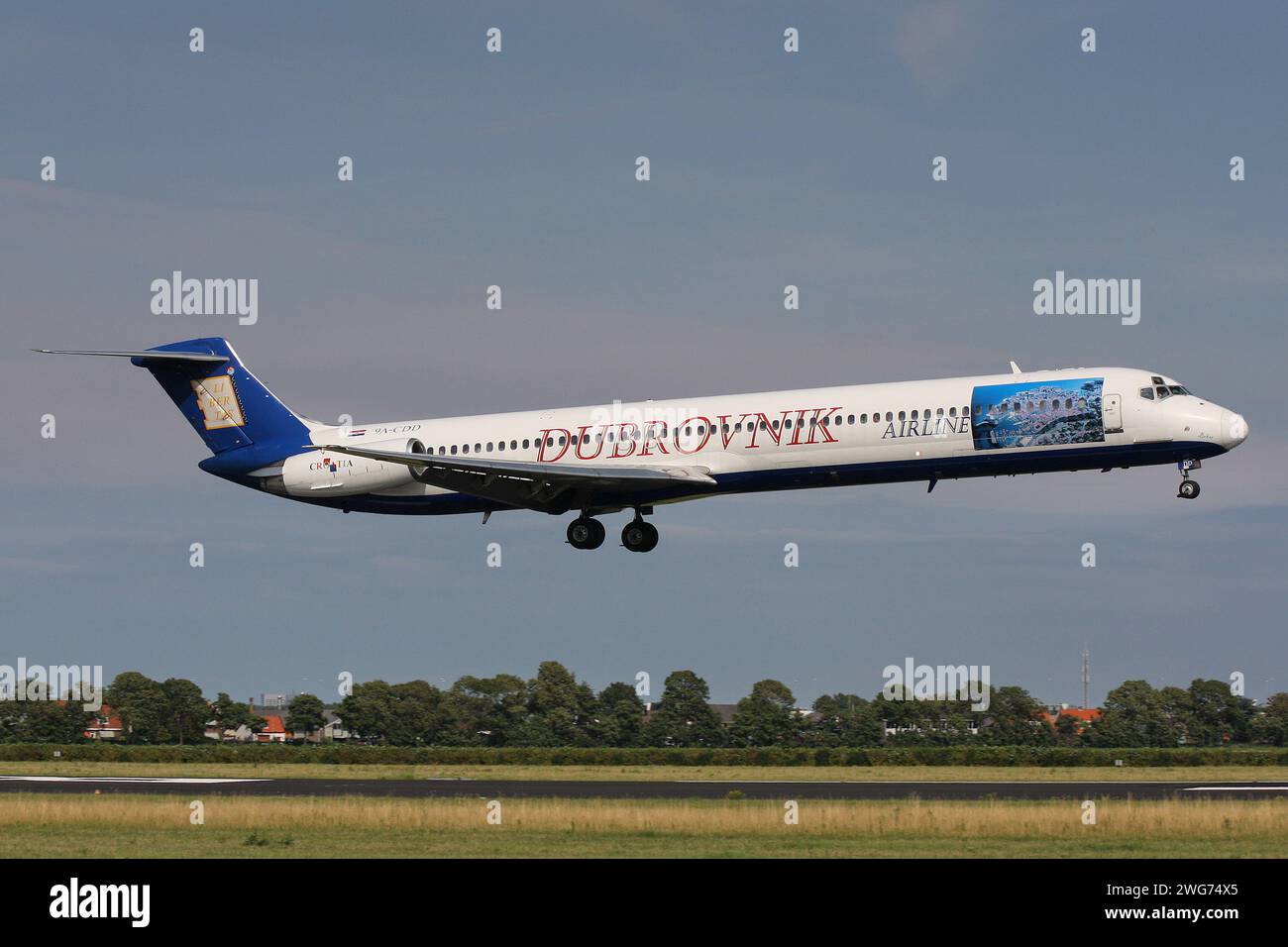 Croazia Dubrovnik Airline McDonnell Douglas MD-83 con registrazione 9A-CDD in finale breve per Amsterdam Airport Schiphol Foto Stock