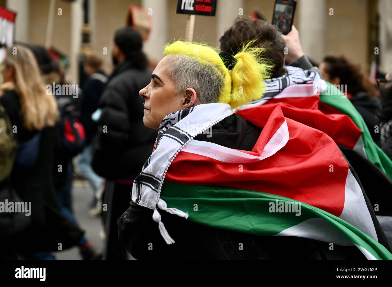 Londra, Regno Unito. Marcia pro-palestinese. Più di 10.000 manifestanti sono scesi in strada per chiedere la libertà per Gaza e un cessate il fuoco ora. Crediti: michael melia/Alamy Live News Foto Stock