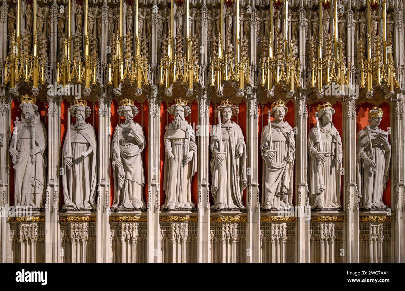 The Kings' Screen (schermo del coro) a York Minster, York, Inghilterra, Regno Unito. Lo schermo mostra quindici re che vanno da Guglielmo il Conquistatore a Enrico IV Foto Stock
