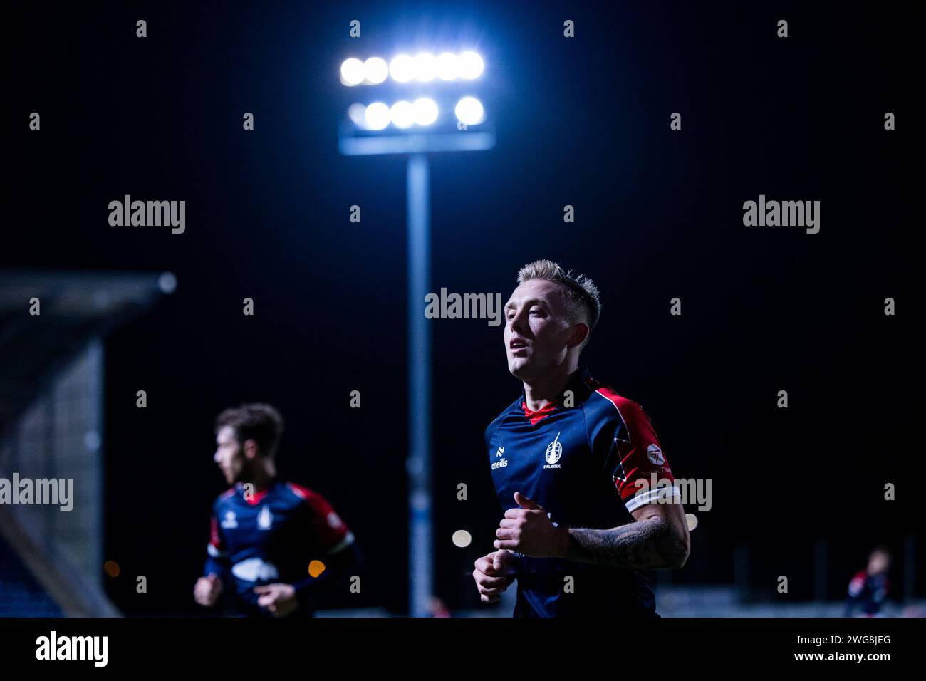 Falkirk, Scozia. 3 febbraio 2024. Callumn Morrison (7 - Falkirk) sotto le luci del Falkirk Stadium Credit: Raymond Davies / Alamy Live News Foto Stock