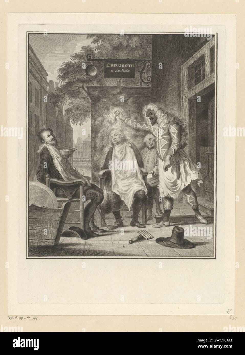 Arlequin, Wizard e Barbier: I rivali de Verdogen, Pieter Tanjé, dopo Cornelis Troost, stampa del 1758 Belloardo e Capitano vengono rasati con una mano dura e ottenuti con farina bagnata dal barbiere. Il suo servo Pierot tiene il contenitore con la farina. Arlequin ha nascosto una mazza sotto il braccio sinistro con la quale finalmente modificherà i suoi rivali Belloardo e Capitano. Scena della farsa Arlequin, mago e barbiere, di Willem van der Hoeven. Incisione/incisione su carta Amsterdam Barbiere, Barbershop. Tipi in "Commedia dell'Arte": Harlequin. "art commedy" Foto Stock