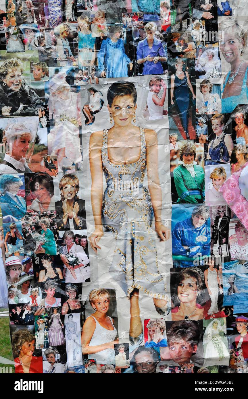 Foto in memoria della Principessa Diana, porta d'ingresso, Kensington Palace, Londra, Inghilterra, gran Bretagna Foto Stock