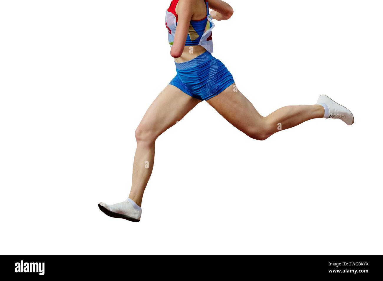 atleta femminile nella corsa, che mostra forza e velocità, non scoraggiata dall'assenza dell'avambraccio sinistro Foto Stock