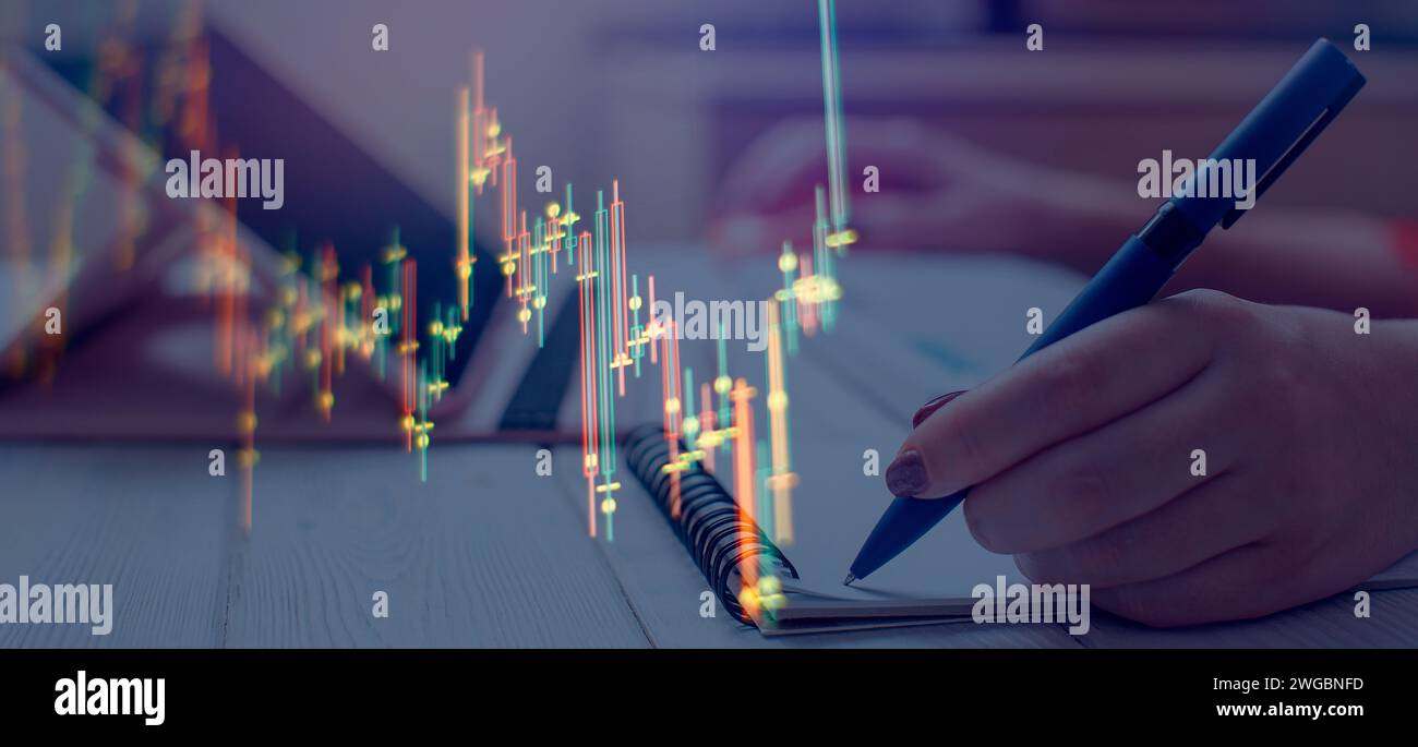 Stock trading, crypto valuta sfondo. Analisi del mercato. Grafici a barre,  diagrammi dati finanziari Foto stock - Alamy