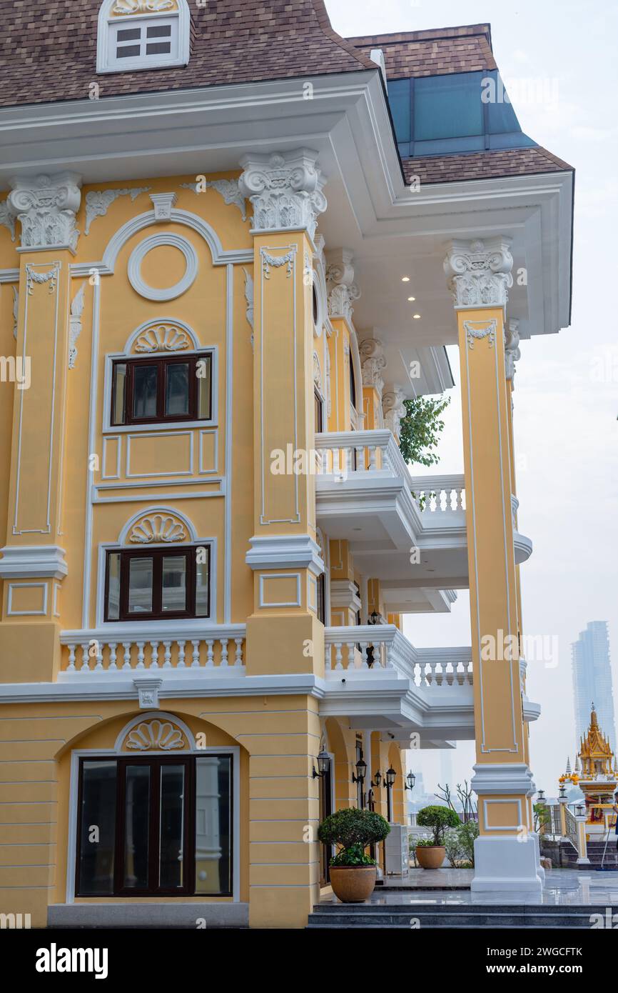 Edificio storico del Dipartimento della Marina (Krom Chao Tha) a Talad noi, Bangkok, Thailandia. Foto Stock
