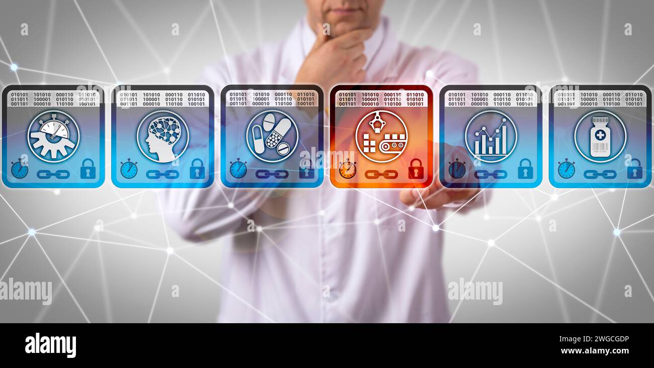 Scienziato farmaceutico irriconoscibile che utilizza la tecnologia blockchain per la gestione della catena di approvvigionamento. Pharma IT Concept per la gestione della distribuzione di farmaci Foto Stock