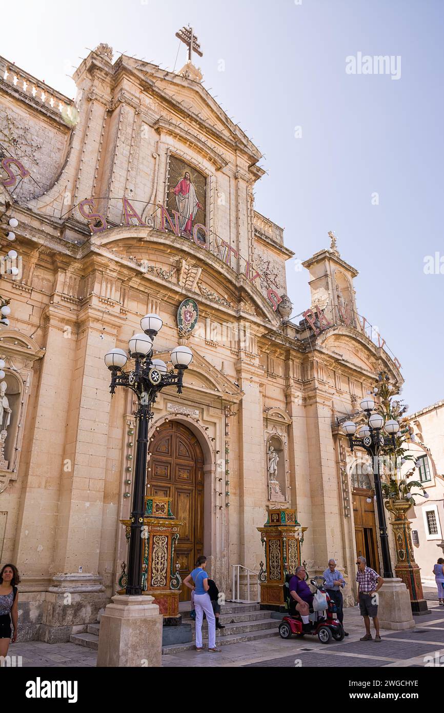 Rabat, Malta - 20 giugno 2023: Facciata di St Chiesa collegiata di Paolo a Rabat, Malta Foto Stock