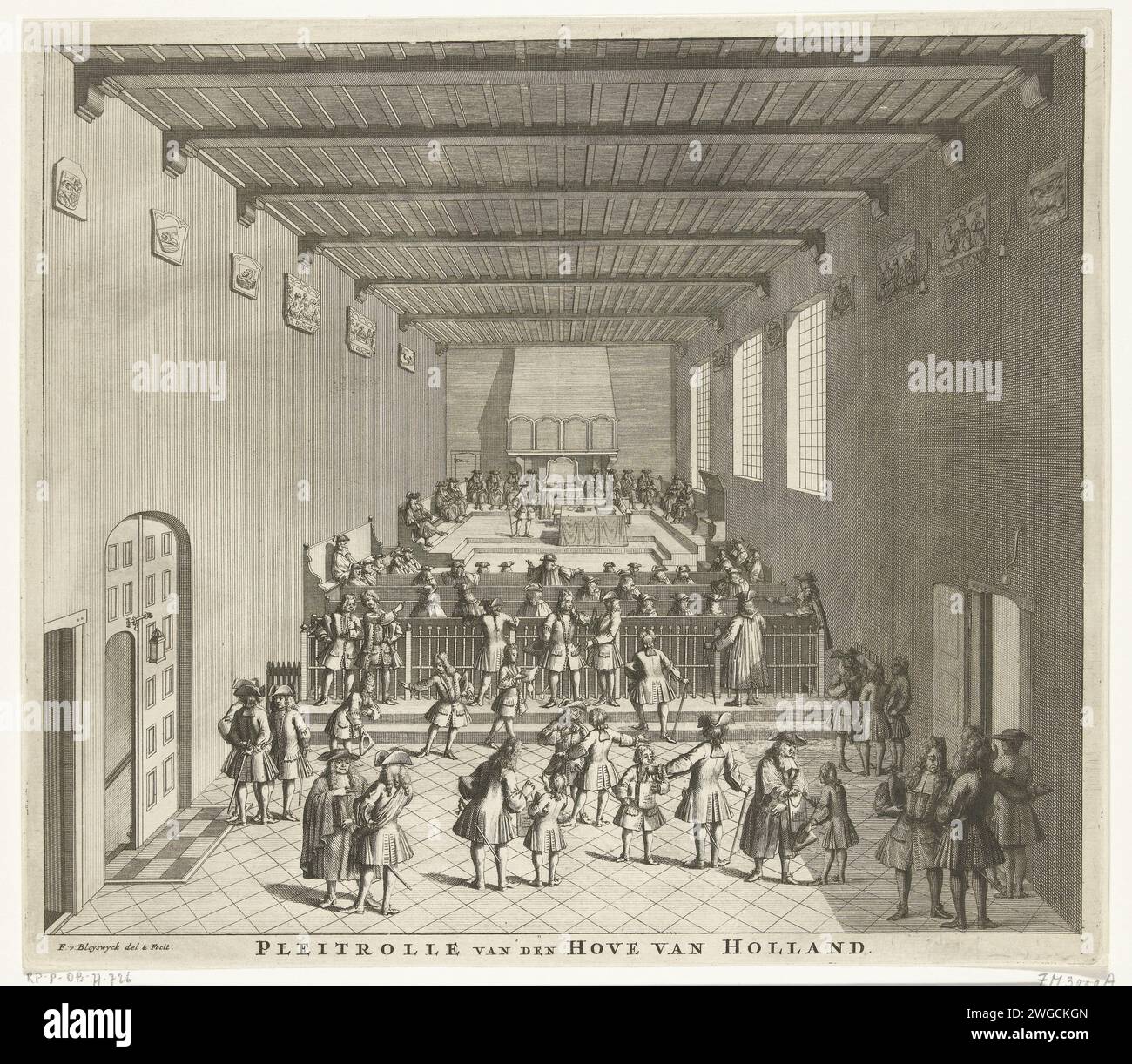 Hof van Holland all'udienza, CA. 1700, c. 1700 - 1736 stampa Corte di Corte di Hof van Holland in sessione nella Pleitrolle van den Hove Provinciale (dietro il Ridderzaal). Un avvocato discute davanti alla corte. Avvocati, servitori e altri signori in primo piano. Tipografia: The Hagueafter Own design di: The Haguepublisher: Delftpublisher: Amsterdam paper etching / incisione Court session (Court of Justice) Racing room Foto Stock