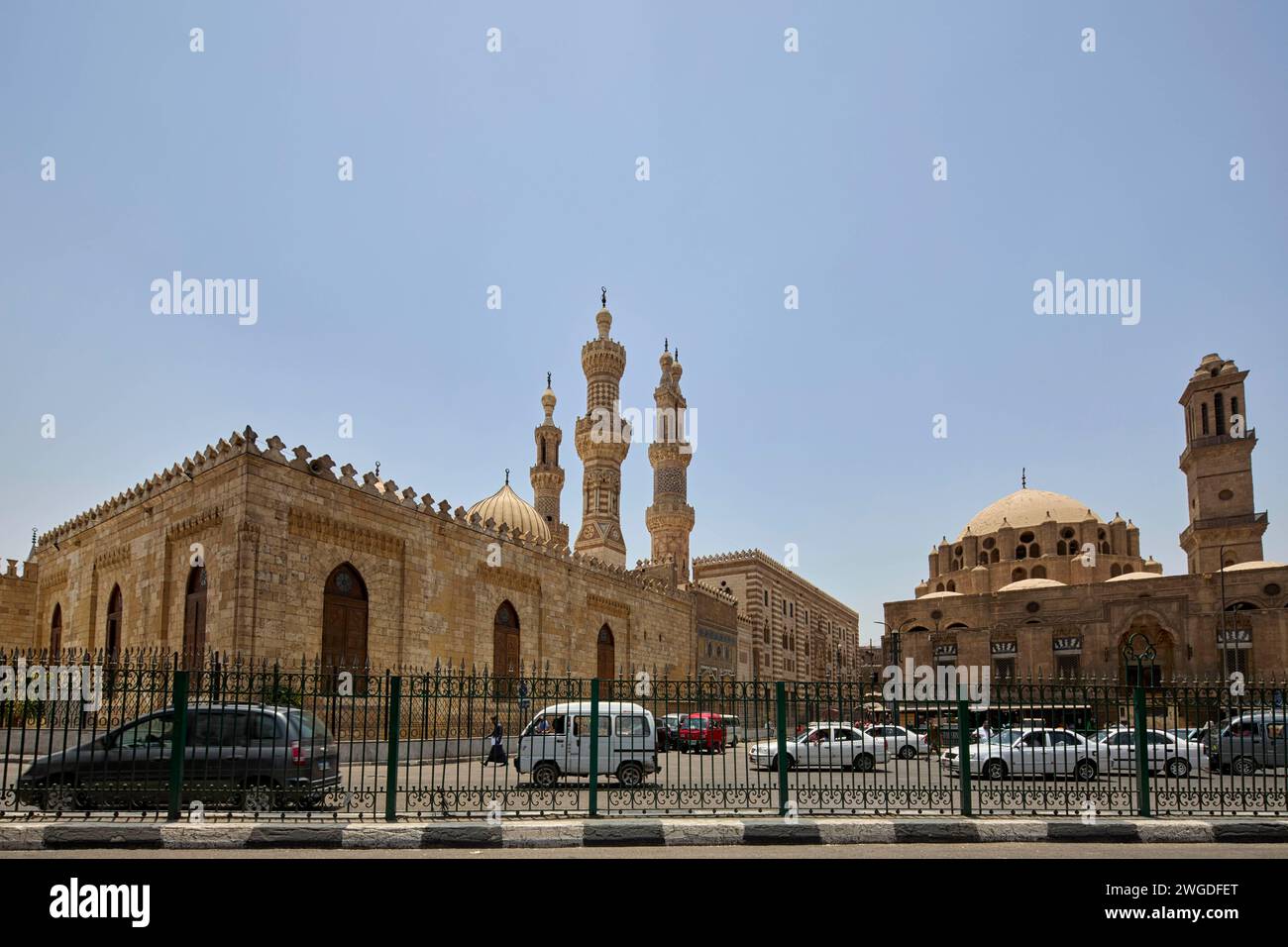 Moschea al Azhar e Moschea di Abu al Dhahahab al Cairo, Egitto Foto Stock