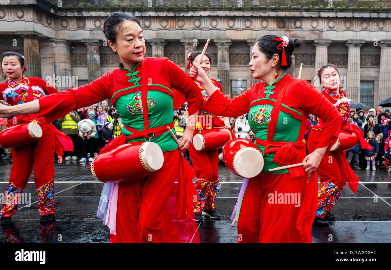 Festival del Capodanno cinese di Edimburgo presso il Mound, con eventi culturali speciali con il tema delle tradizionali celebrazioni cinesi del Capodanno, incluso Foto Stock