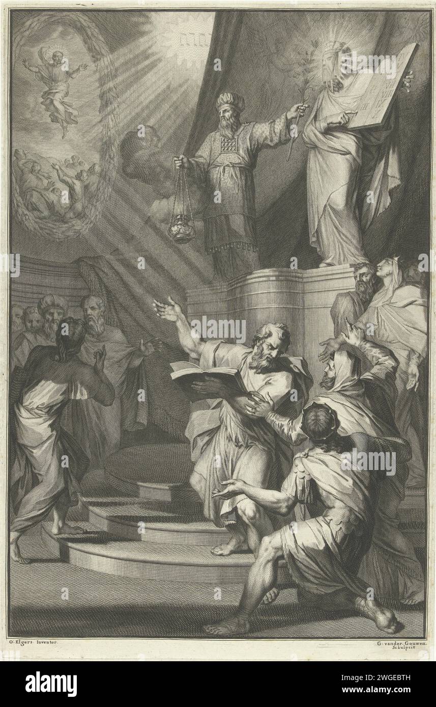 Aaron e Mosè velato presentano gli Israeliti le tabelle della legge, Gilliam van der Gouwen, dopo Ottmar Elliger, 1670 - 1740 stampa su un piedistallo il sommo sacerdote Aaron e il velato Mosè. Intorno a loro il popolo ebraico. Mosè mostra agli Israeliti le tavole della legge. Sullo sfondo il Tetragramma e una rappresentazione dell'Ascensione di Cristo Amsterdam carta incisione Mosè copre il suo volto con un velo. Mosè scende con le nuove tavolette ed è atteso da Aronne e dalle persone riunite, che notano che "il suo volto splende" (il volto di Mosè è raffigurato con raggi di luce o con corna Foto Stock