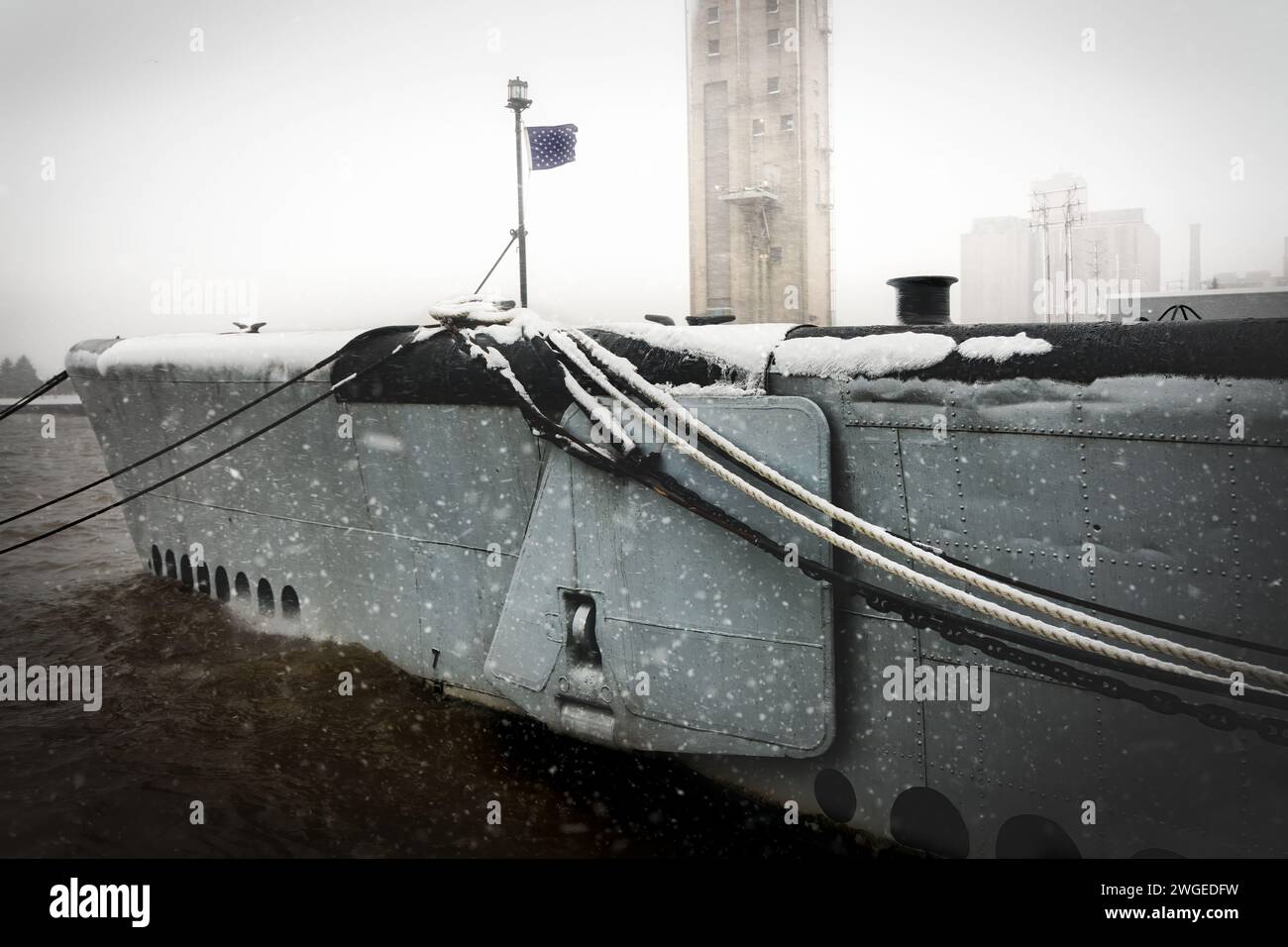 La USS Cobia (SS245), durante una tempesta di neve, e parte del Wisconsin Maritime Museum a Manitowoc, Wisconsin. Foto Stock