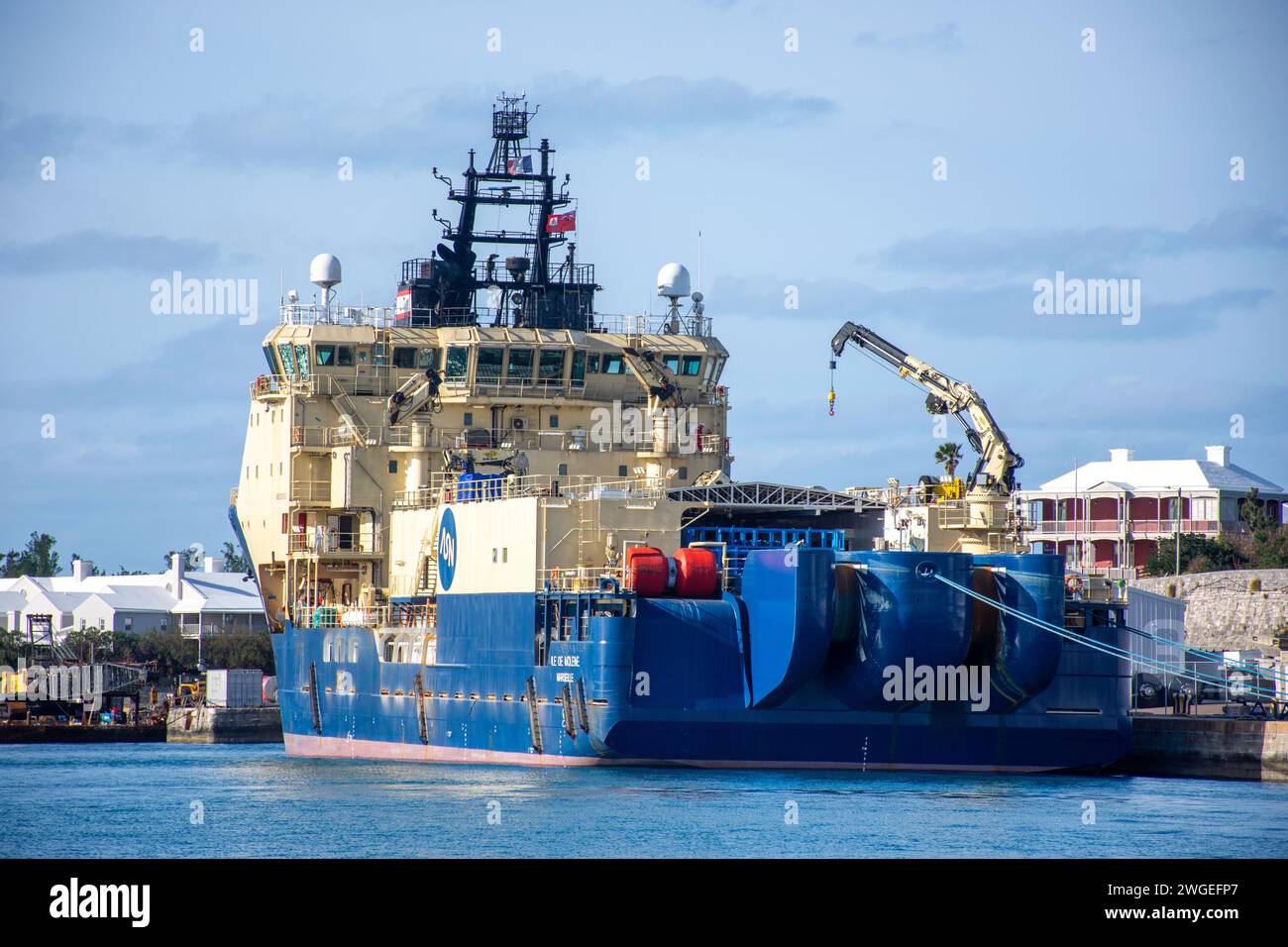 Fornitura di una nave per la manutenzione dei cavi ormeggiata a North Basin, Royal Naval Dockyard, Sandy's Parish, Bermuda Foto Stock
