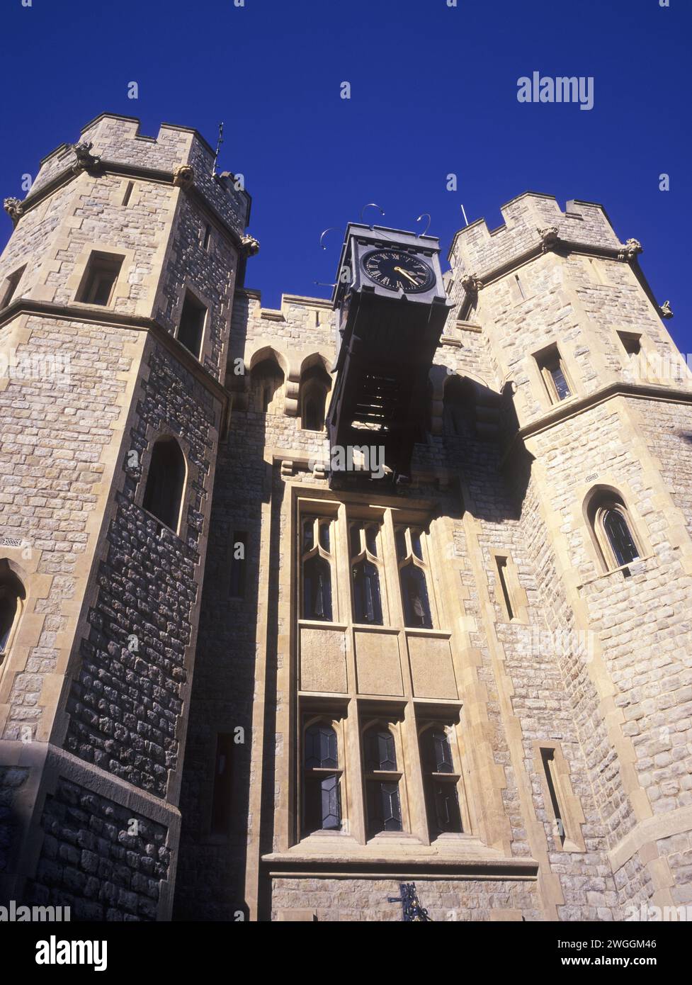 Regno Unito, Londra, il complesso della Torre di Londra, la caserma (waterloo Block) che custodisce i gioielli della corona. Foto Stock