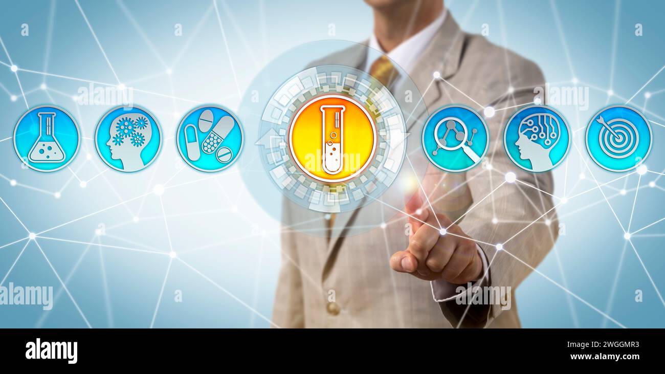 Professionista farmaceutico maschile non riconoscibile che accede ai dati sul processo di scoperta dei farmaci. Concetto di industria farmaceutica per tecnologia aziendale intelligente Foto Stock