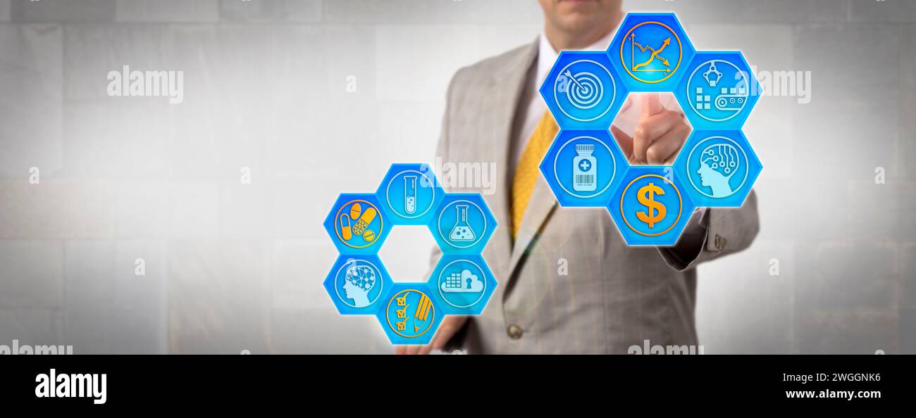 Un dirigente farmaceutico irriconoscibile che combina ricerca e sviluppo e marketing per elaborare una strategia di determinazione dei prezzi. Concetto per la produzione di sostanze stupefacenti per conto terzi, d Foto Stock