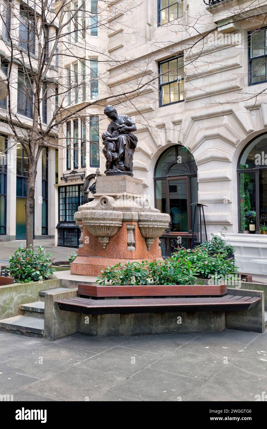 statua della sala dei drappi nella città di londra Foto Stock