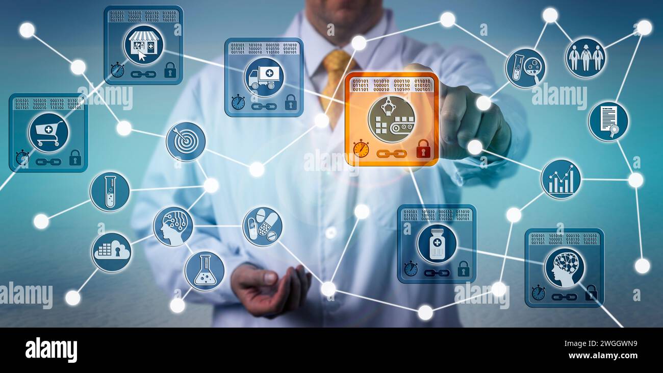 Logista farmaceutico irriconoscibile che utilizza una soluzione Internet delle cose basata sulla tecnologia blockchain per garantire l'integrità dei dati della fornitura di farmaci cha Foto Stock