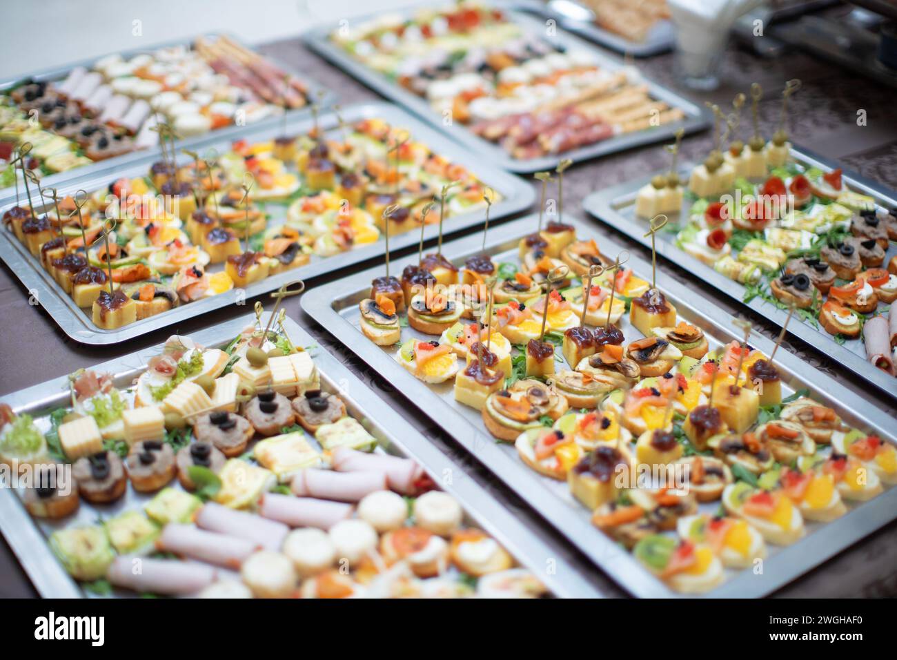 bite size serve cibo e catering Foto Stock