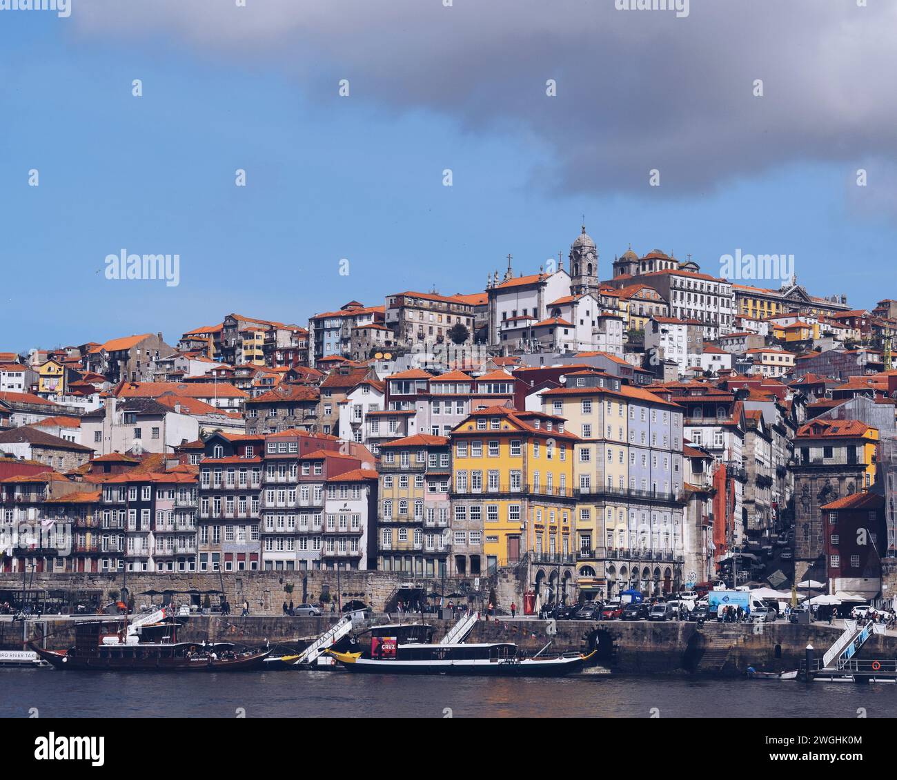 Vista panoramica della città di Porto in Portogallo, il 16 aprile 2018 Foto Stock