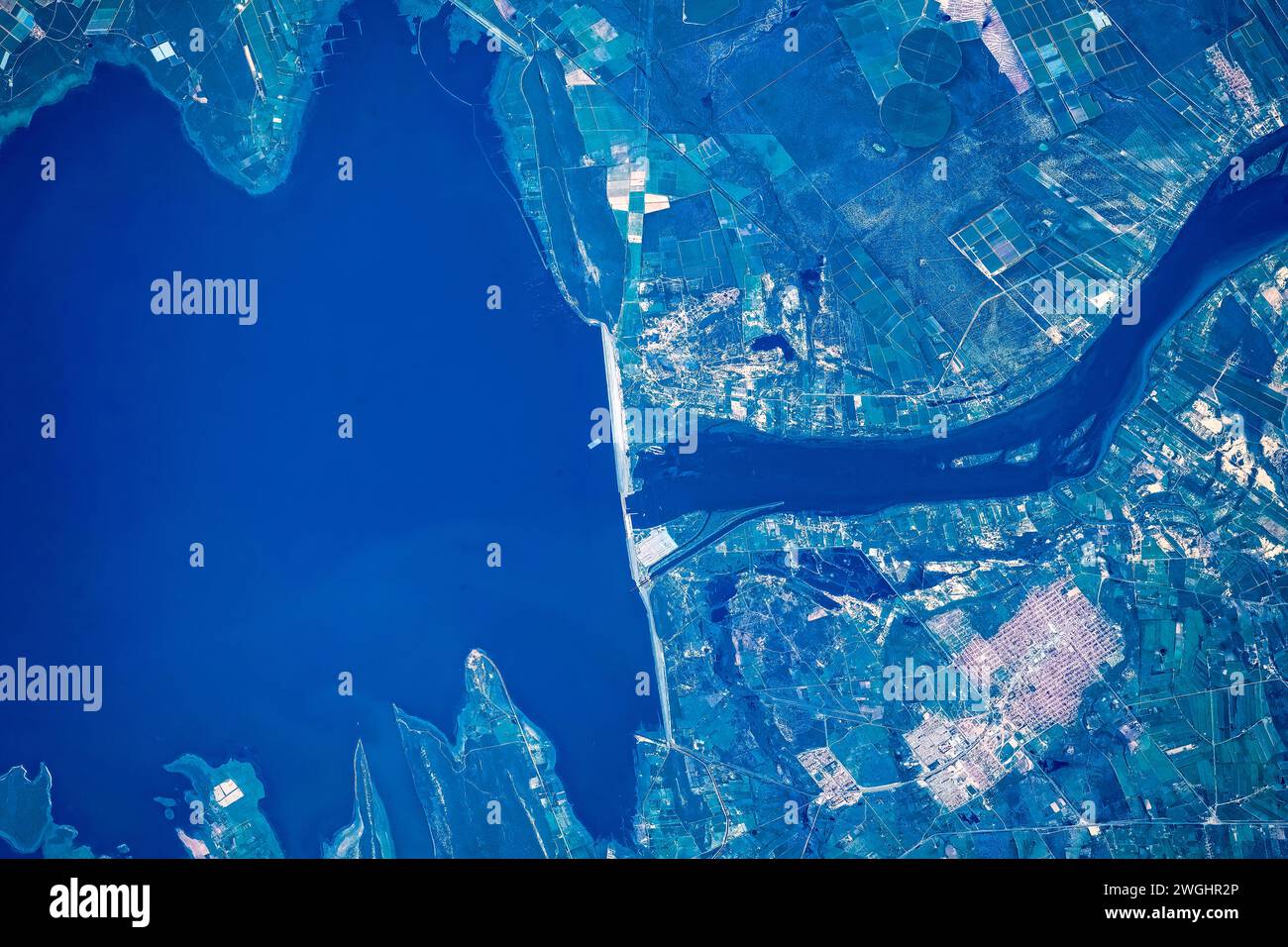 Foce del fiume in un lago nella zona di Sobradhino, Brasile Foto Stock