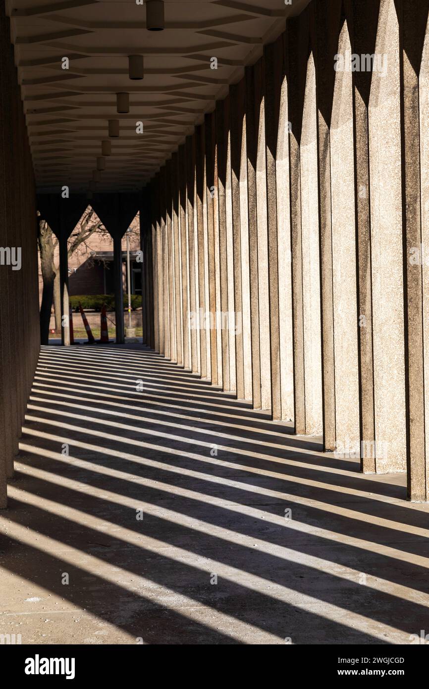 Detroit, Michigan - il College of Education della Wayne State University. L'edificio fu costruito nel 1960. È stato progettato da Minoru Yamasaki, il Foto Stock