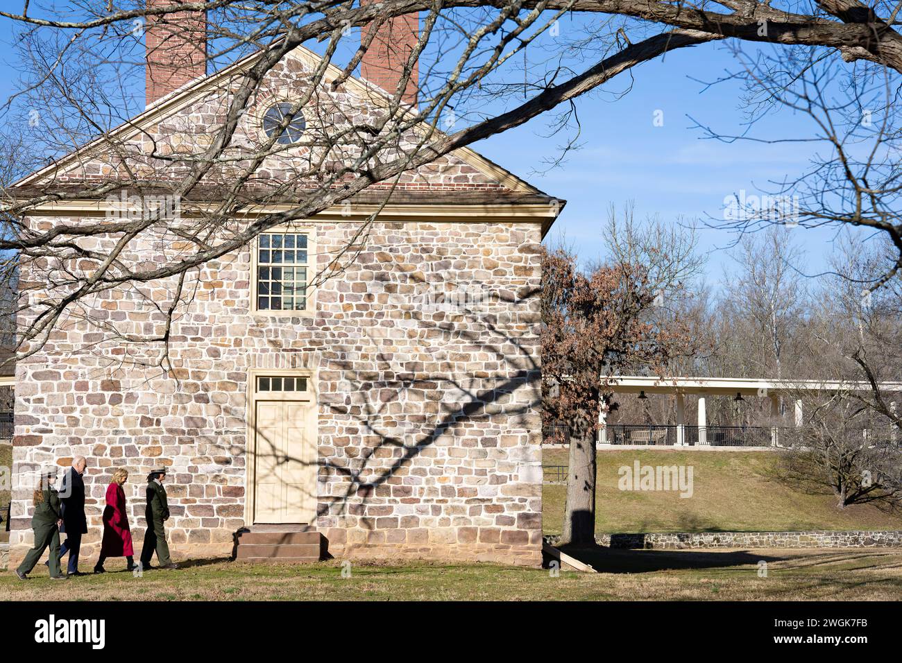 Il presidente Joe Biden e la First Lady Jill Biden visitano il quartier generale di Washington, venerdì 5 gennaio 2024, al Valley Forge National Historical Park di King of Prussia, Pennsylvania. (Foto ufficiale della Casa Bianca di Erin Scott) Foto Stock