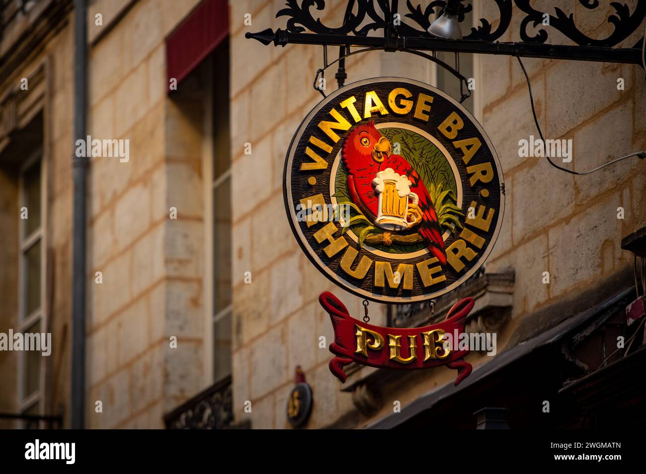 Bordeaux, simbolo del bar d'epoca rhumerie pub Foto Stock