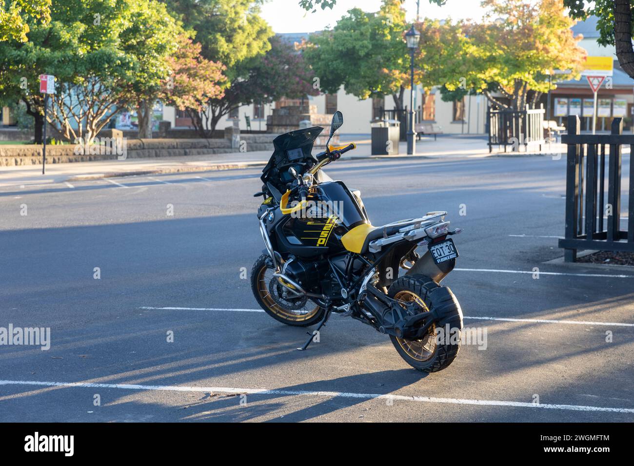 2021 BMW R1250GS moto 40 ° anniversario modello, parcheggiato a Mudgee, Australia, 2024 Foto Stock