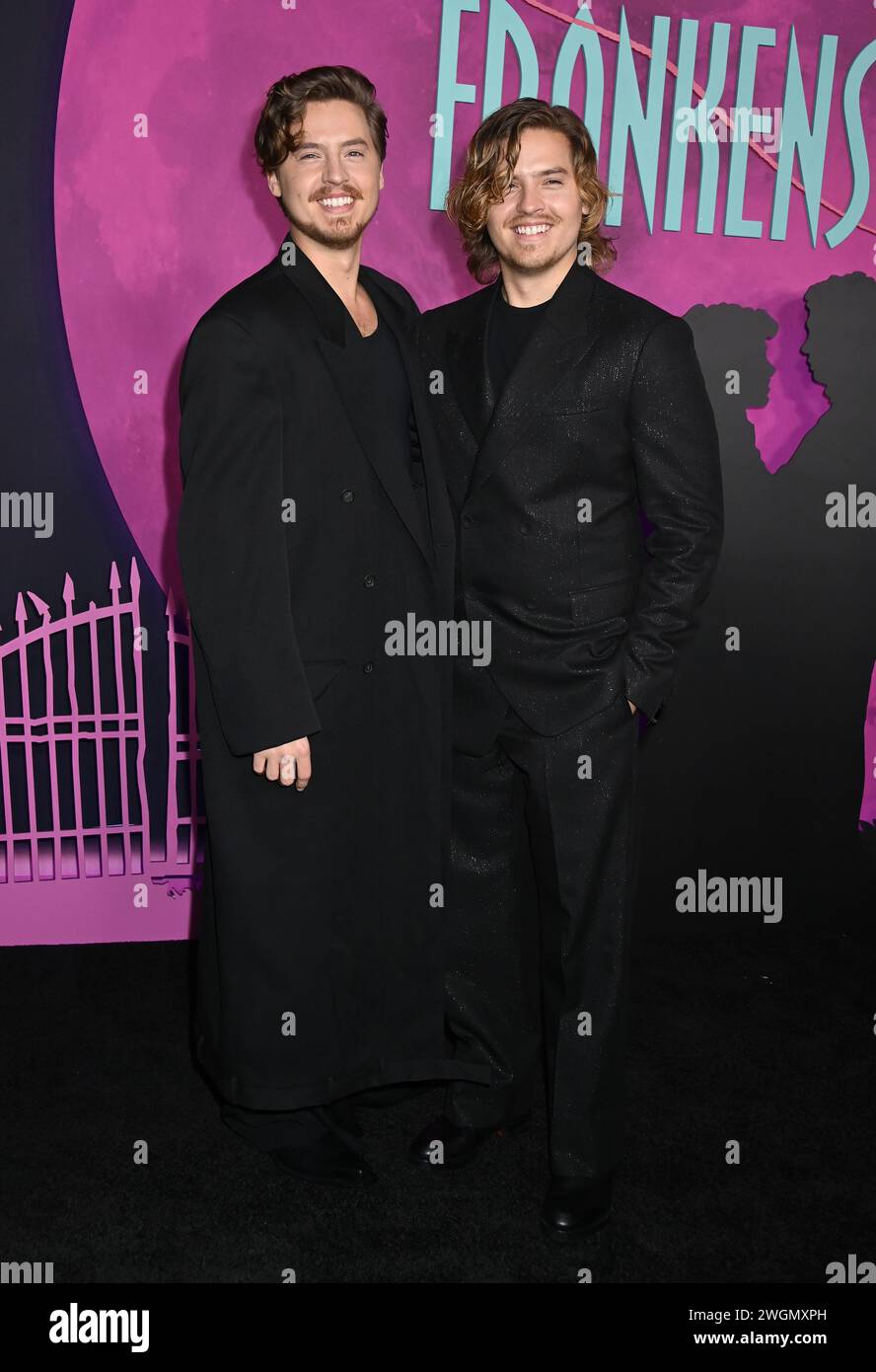 Los Angeles, Stati Uniti. 5 febbraio 2024. Cole Sprouse e Dylan Sprouse Arriving at Focus Features'' Lisa Frankenstein' special Screeing tenutosi all'Hollywood Athletic Club il 5 febbraio 2024 a Los Angeles, CALIFORNIA. © Tammie Arroyo/AFF-USA.com crediti: AFF/Alamy Live News Foto Stock