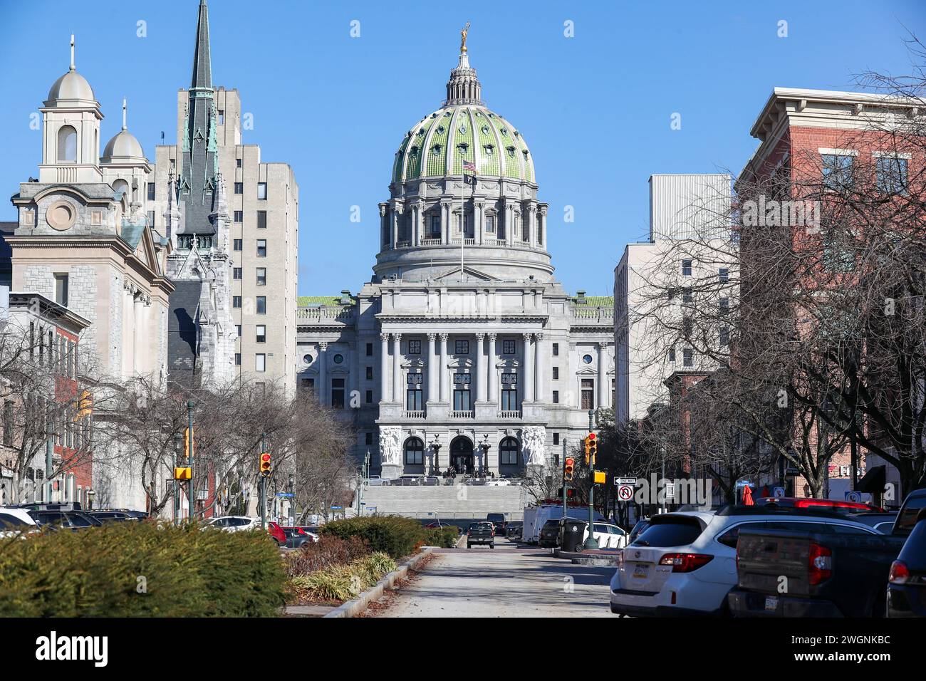 Harrisburg, Stati Uniti. 5 febbraio 2024. Vista del Campidoglio della Pennsylvania ad Harrisburg. I manifestanti chiesero che il tesoriere della Pennsylvania Stacy Garrity smettesse di investire denaro pubblico in obbligazioni israeliane e investisse invece in Pennsylvania. Credito: SOPA Images Limited/Alamy Live News Foto Stock