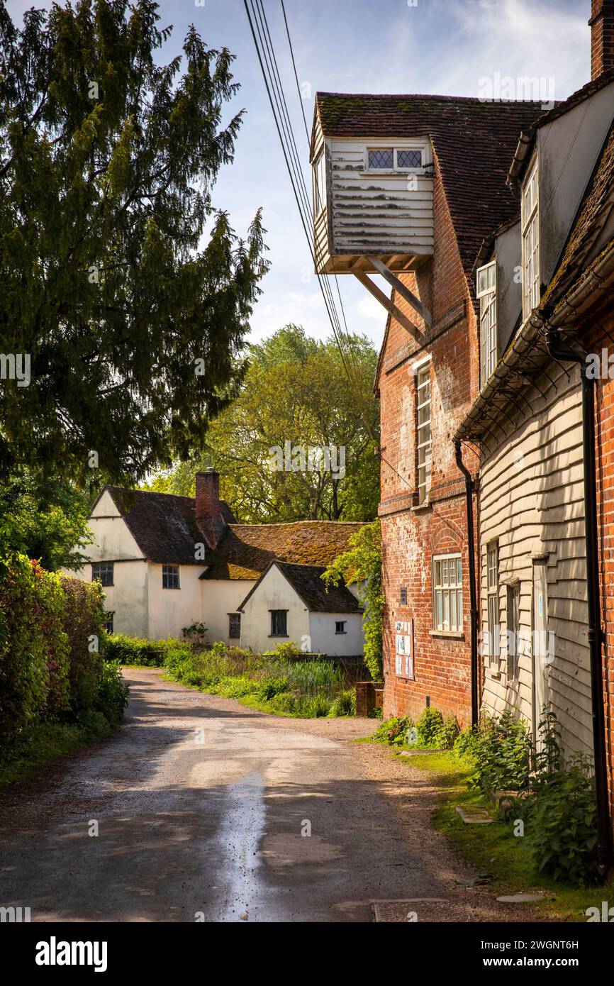 Regno Unito, Inghilterra, Suffolk, Flatford, Flatford Mill e Willy Lott’s House Foto Stock