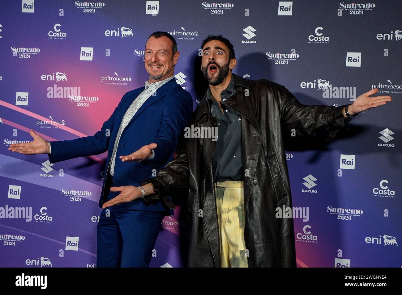 Amadeus e Marco Mengoni (cantante vincitore dell'edizione 2023) partecipano a una photocall alla 74a edizione del Festival della canzone Italiana DI SANREMO presso il Teatro Ariston di Sanremo - martedì 6 FEBBRAIO 2024. Intrattenimento. (Foto di Marco Alpozzi/Lapresse) Foto Stock