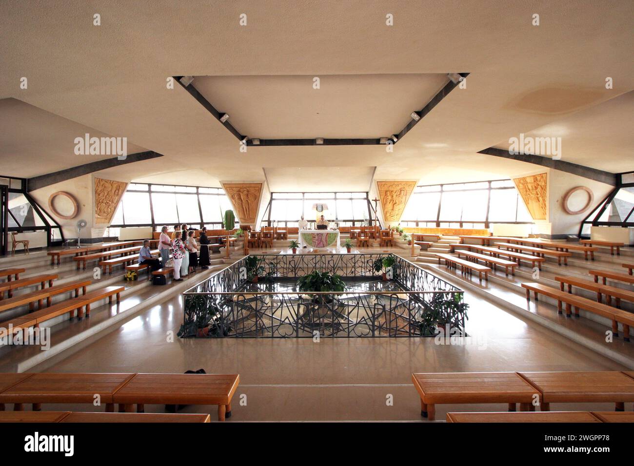 Chiesa sopra la Casa di Pietro, ottagono, Cafarnao sul Mare di Galilea, Israele Foto Stock