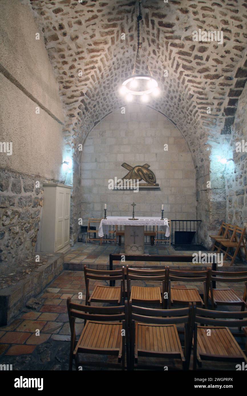 Gesù cade la seconda volta, la settima stazione della via dolorosa nella cappella francescana di Gerusalemme, Israele Foto Stock
