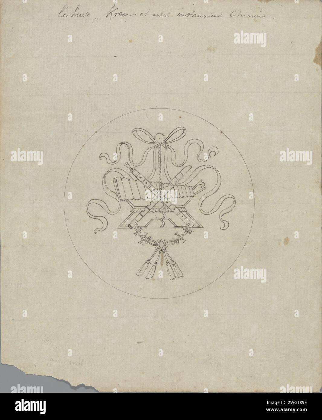 Sino [?], Koan e altri strumenti cinesi, in oro prima del 1828 uno dei 103 disegni per marcherie da nastri - strumenti musicali appesi in medaglioni rotondi, destinati al set di sedie realizzate da Van Doren per la grande sala del palazzo del Principe d'Orange a Bruxelles nel 1828. Giornale di Bruxelles. inchiostro. trofeo di grafite (minerale), ovvero: disposizione decorativa di oggetti simbolici o tipici  ornamento. Flauto, aulos, Palazzo reale della tibia Foto Stock