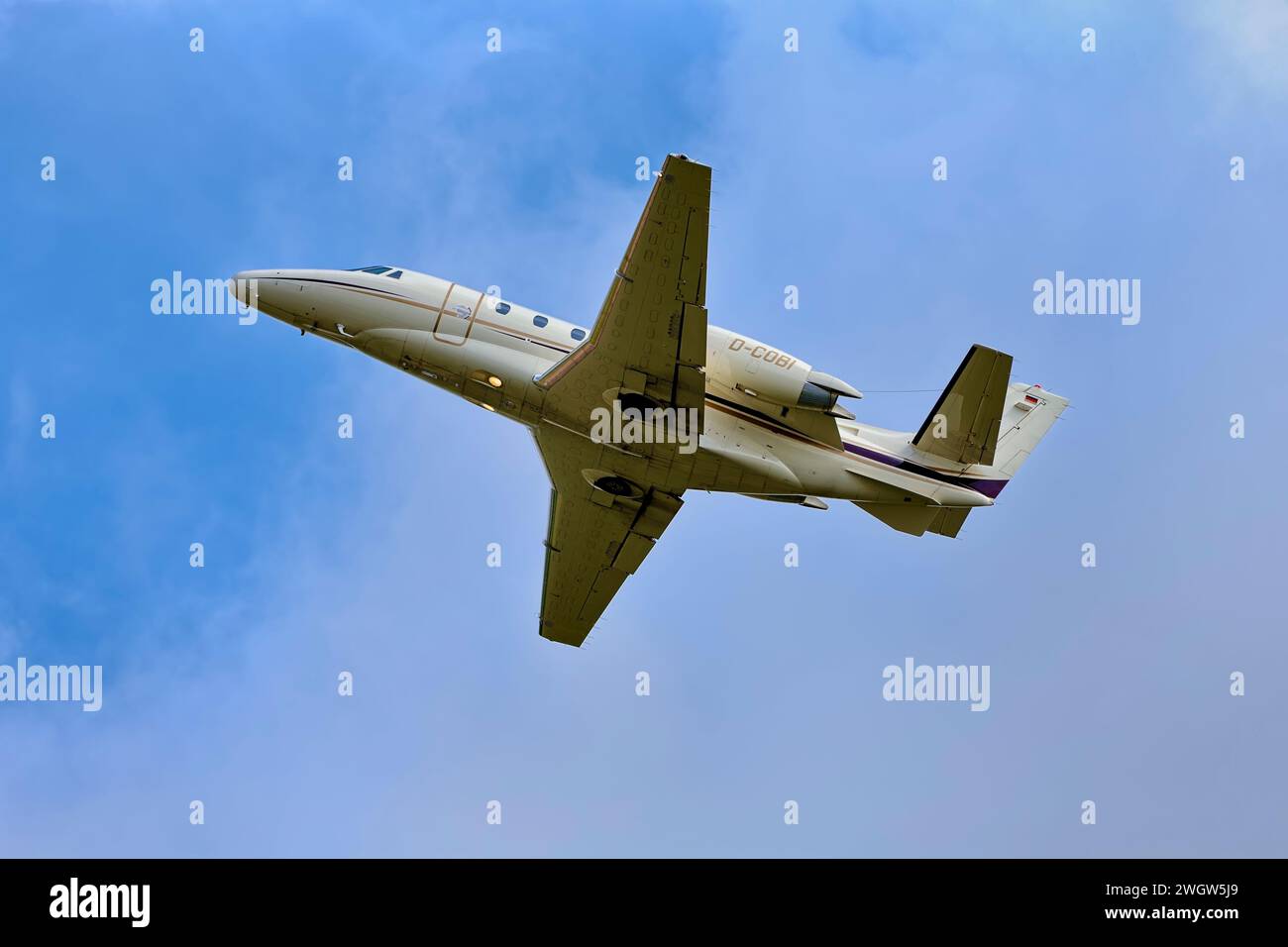 RAF Fairford, Gloucestershire, Regno Unito - 20 luglio 2019: Cessna 560XL Citation XLS (D-COBI) di proprietà di HTM Jet Charter Service, parte dal RIAT 2019 Foto Stock