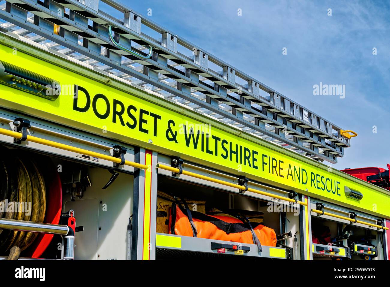 Westbury, Wiltshire, Regno Unito - 3 settembre 2023: Una foto ravvicinata di un motore antincendio Angloco Scania P280 con sede a Westbury e Wiltshire Fire and Rescue Foto Stock