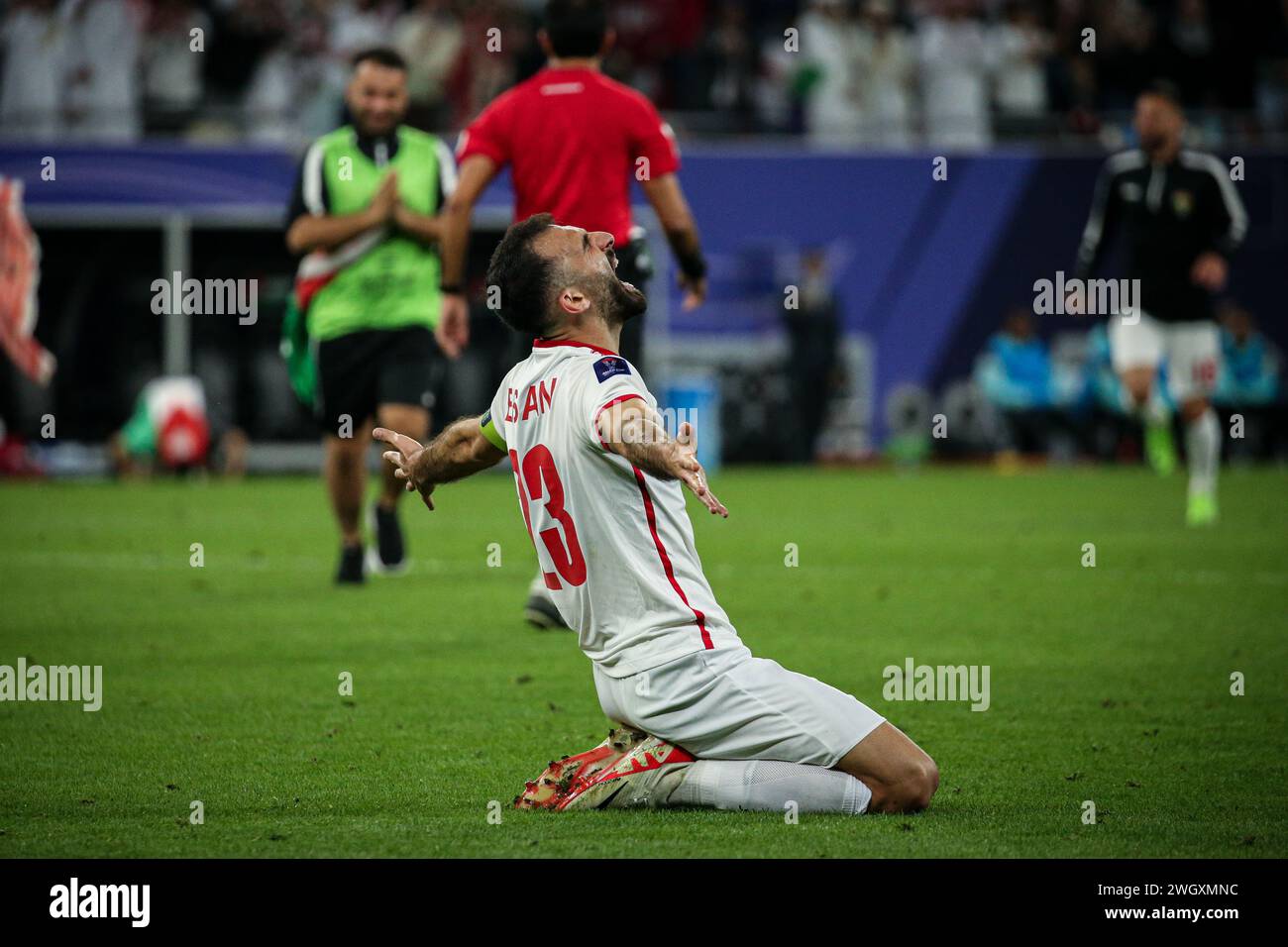 Doha, Qatar, 6 febbraio 2024, Coppa d'Asia AFC Qatar 2023 semifinale: Jordan 2-1 Corea del Sud, immagine: I giocatori Joran festeggiano dopo la partita. Foto Stock